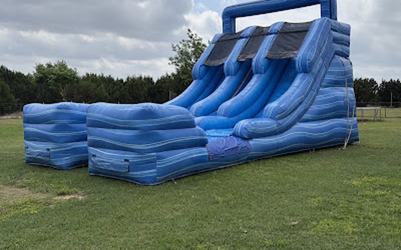 Inflatable water slide rental Hutto TX - dual lane blue wave slide